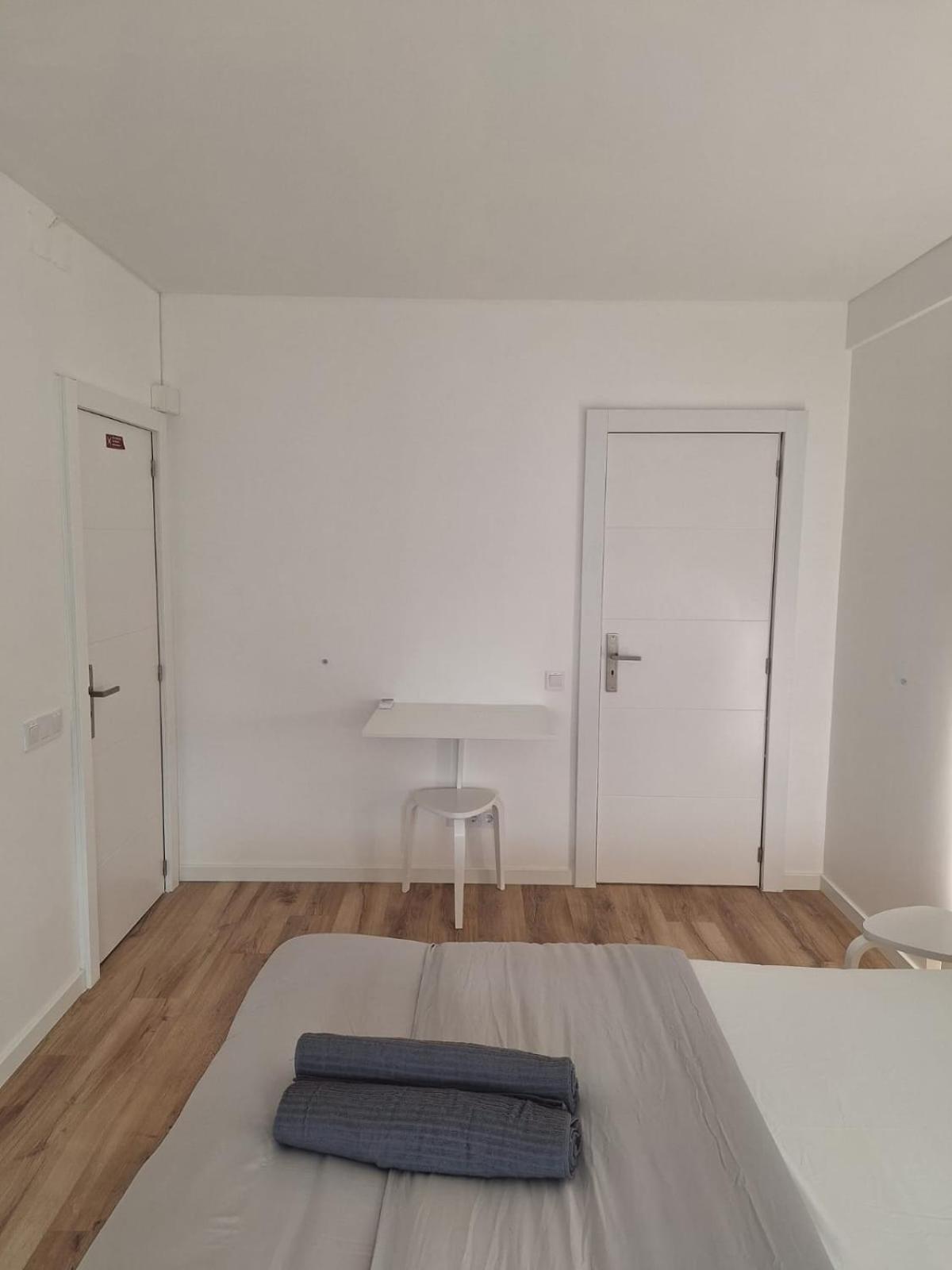 Lisbon South Bay Rooms 2 Almada Kültér fotó