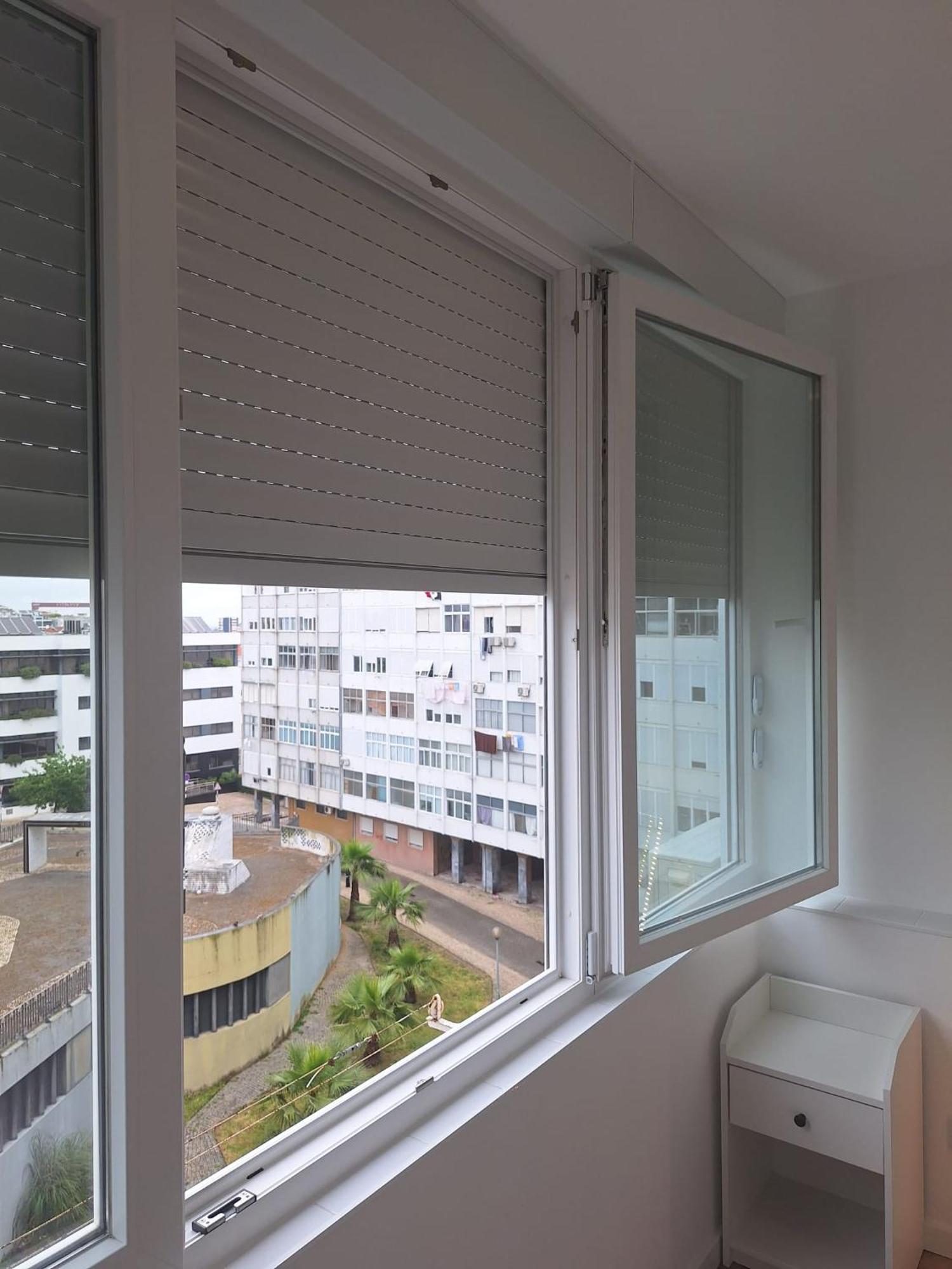 Lisbon South Bay Rooms 2 Almada Kültér fotó