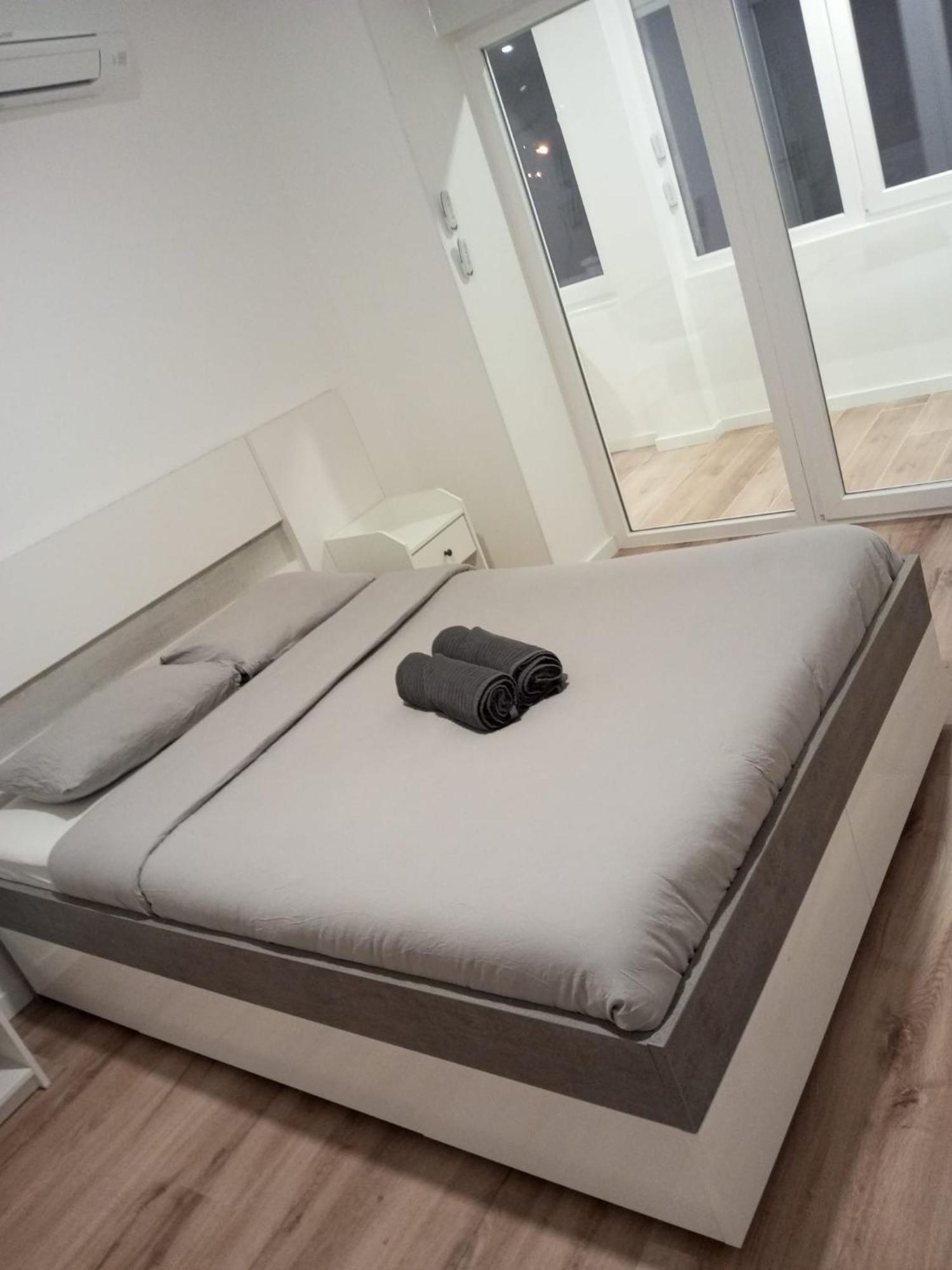 Lisbon South Bay Rooms 2 Almada Kültér fotó